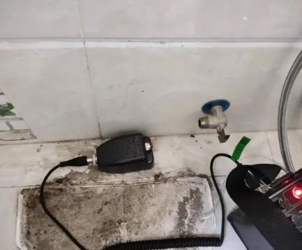 屯溪屋顶漏水维修公司分享下卫生间漏水的危害及解决方法